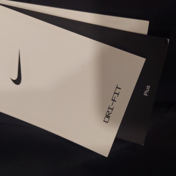 PLUS SIZE NIKE RUNNING SHORTS - Picture 4 of 6